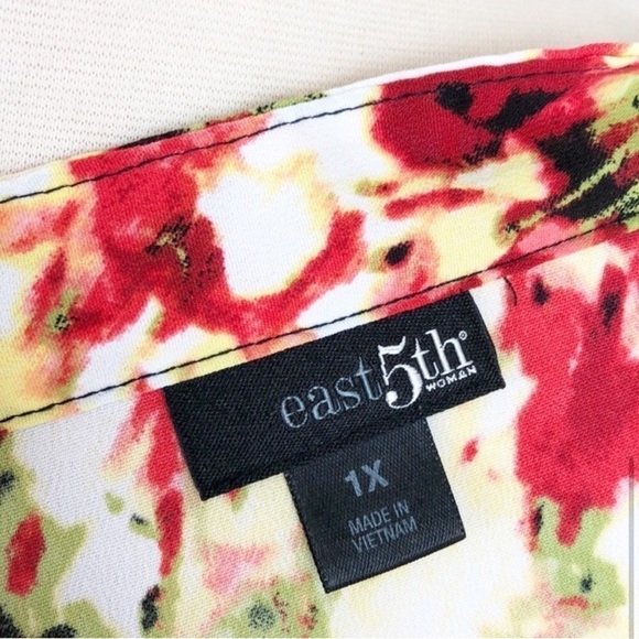 East 5th watercolor buttoned down top - Picture 5 of 7